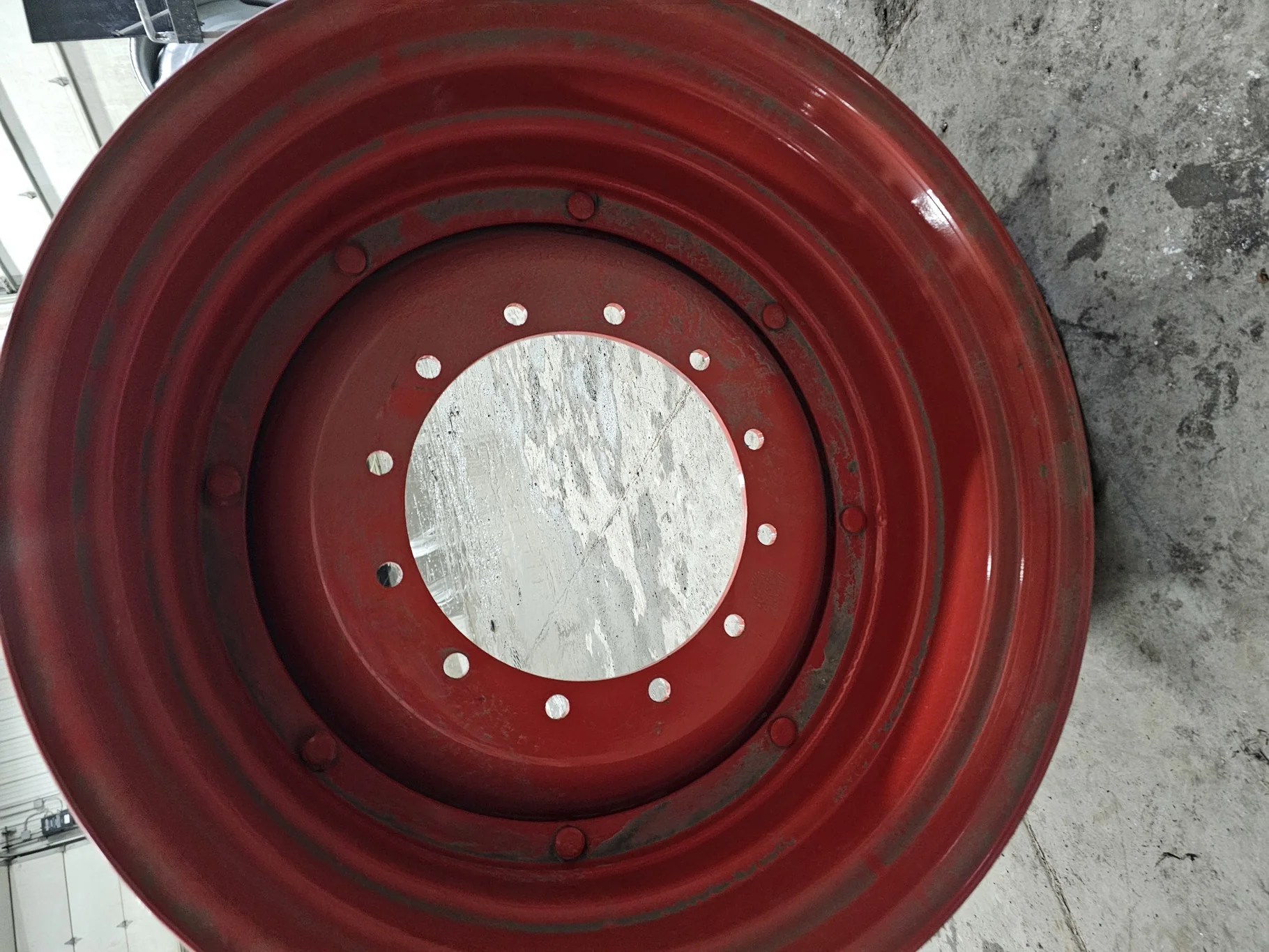 Used 14 X 34 Fendt Red 12 Bolt Waffle Wheel Assembly (12-16.625-14.625) - Good Condition  
(Scratche image 3