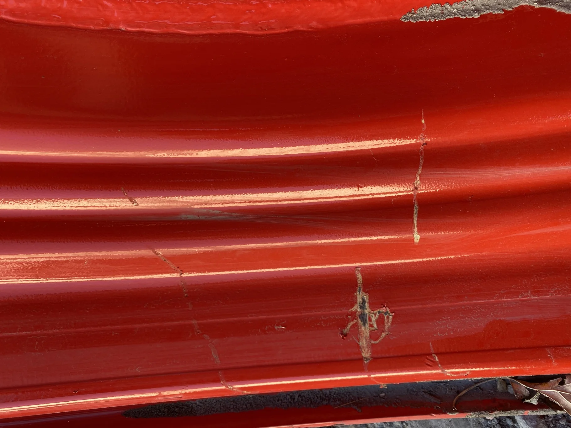 Used 16 X 46 Fendt Red 10 Bolt Center (10-13.1875-11.080) - Good Condition  _x000D_
(Scratches, Chip image 2