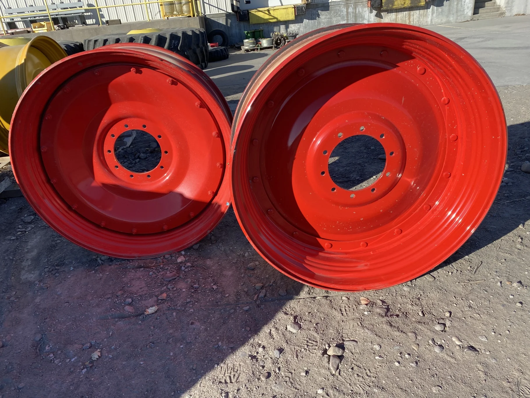 Used 16 X 46 Fendt Red 10 Bolt Center (10-13.1875-11.080) - Good Condition  _x000D_
(Scratches, Chip image 9