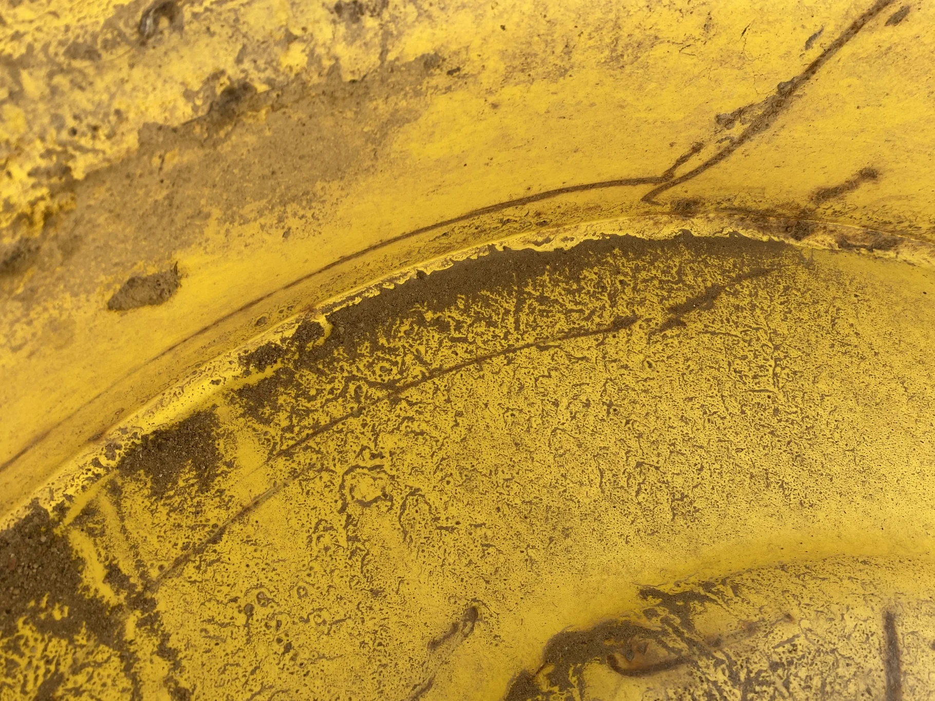 Used 16 X 34 John Deere Yellow 10 Bolt Sprayer Wheel  _x000D_
(Rust, Gashes, Faded Paint) image 4