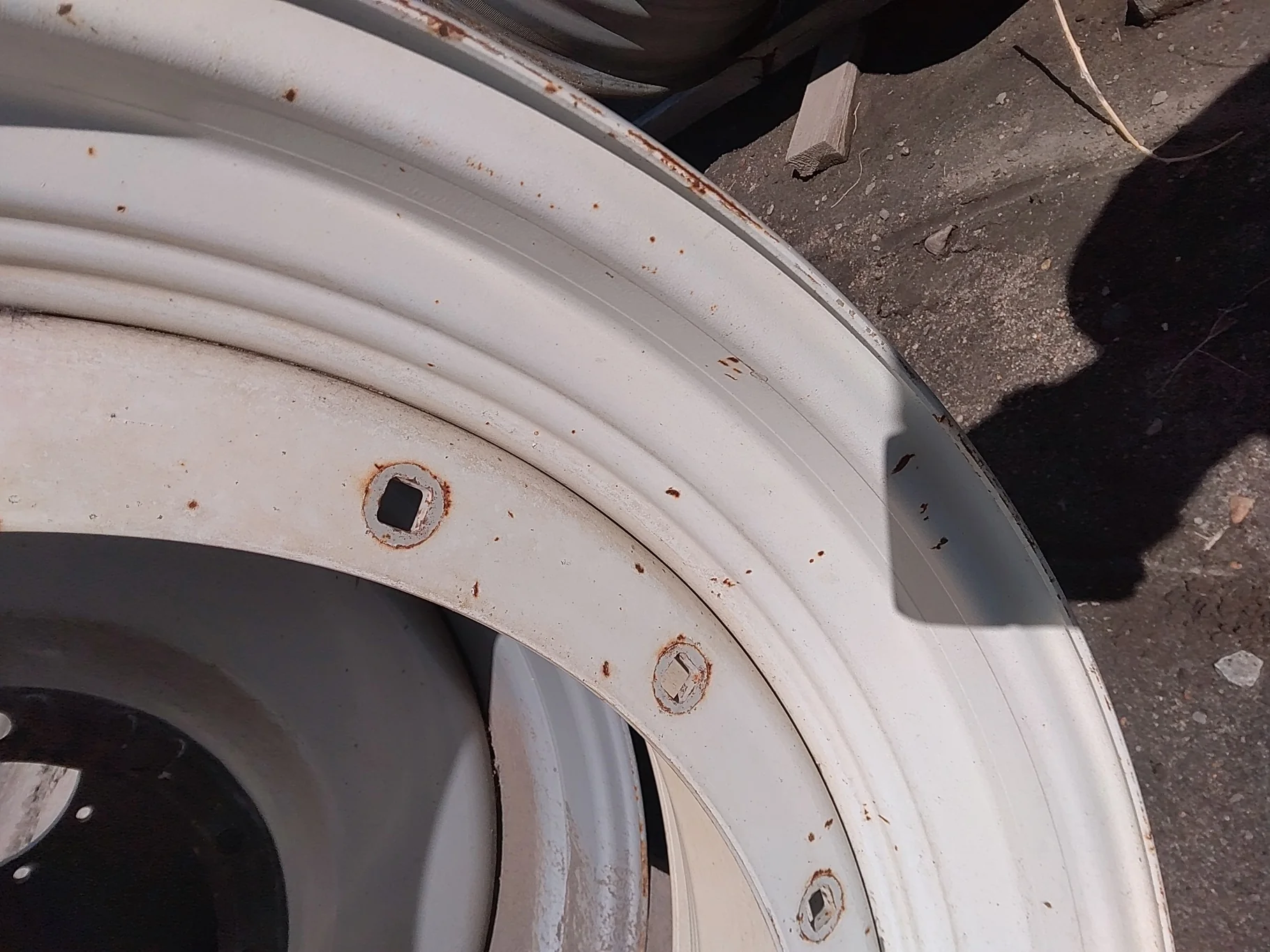 Used 16 X 38 NH Stub Disc - Good Condition image 2