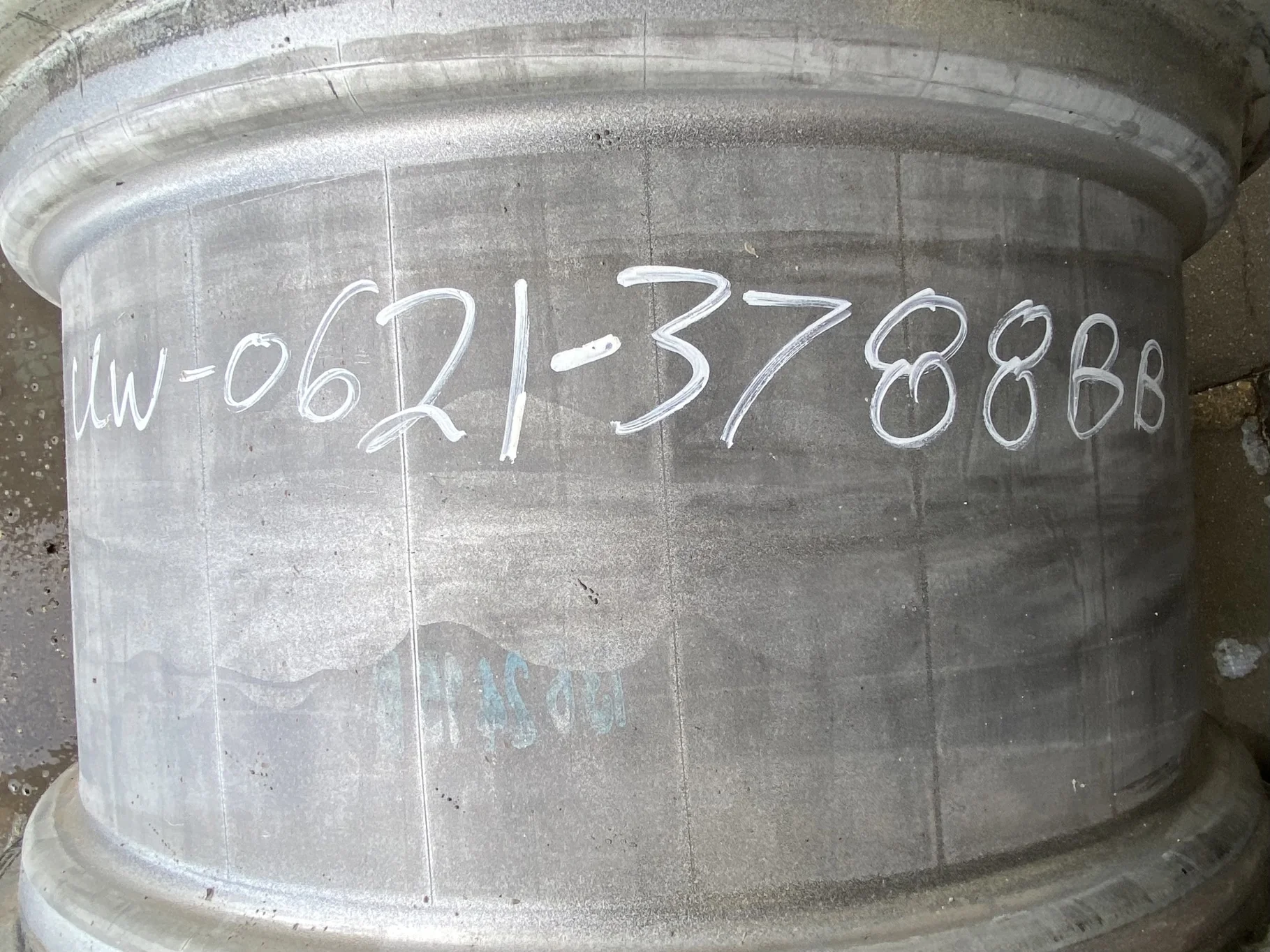 Used 12 X 24 CIH Silver 6 Loop Wheel Good Condition image 4