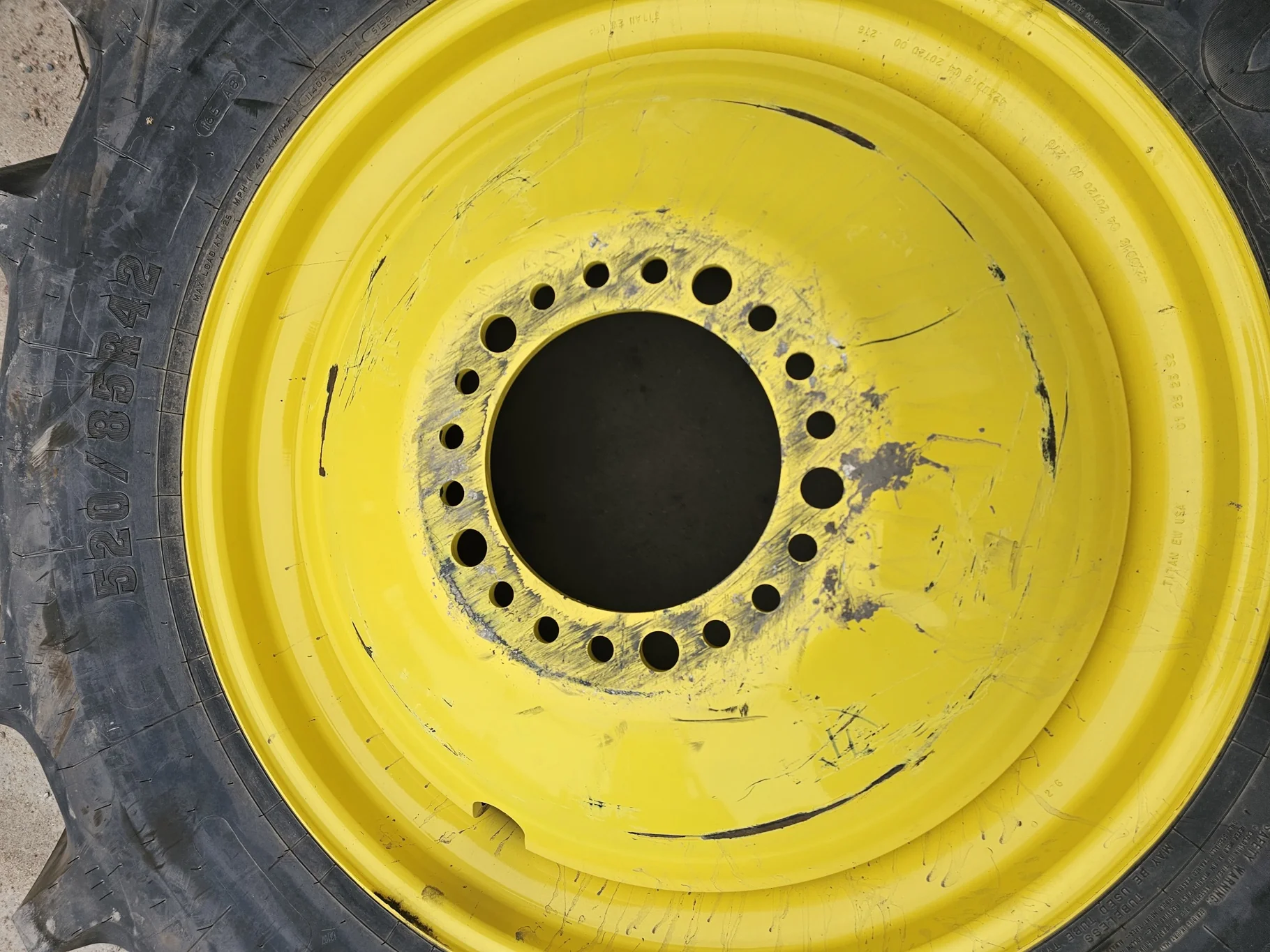 USED 18 X 42 20-13.187-10.5-15.00 (OUTSIDE) DOLLY DUAL YELLOW WHEEL