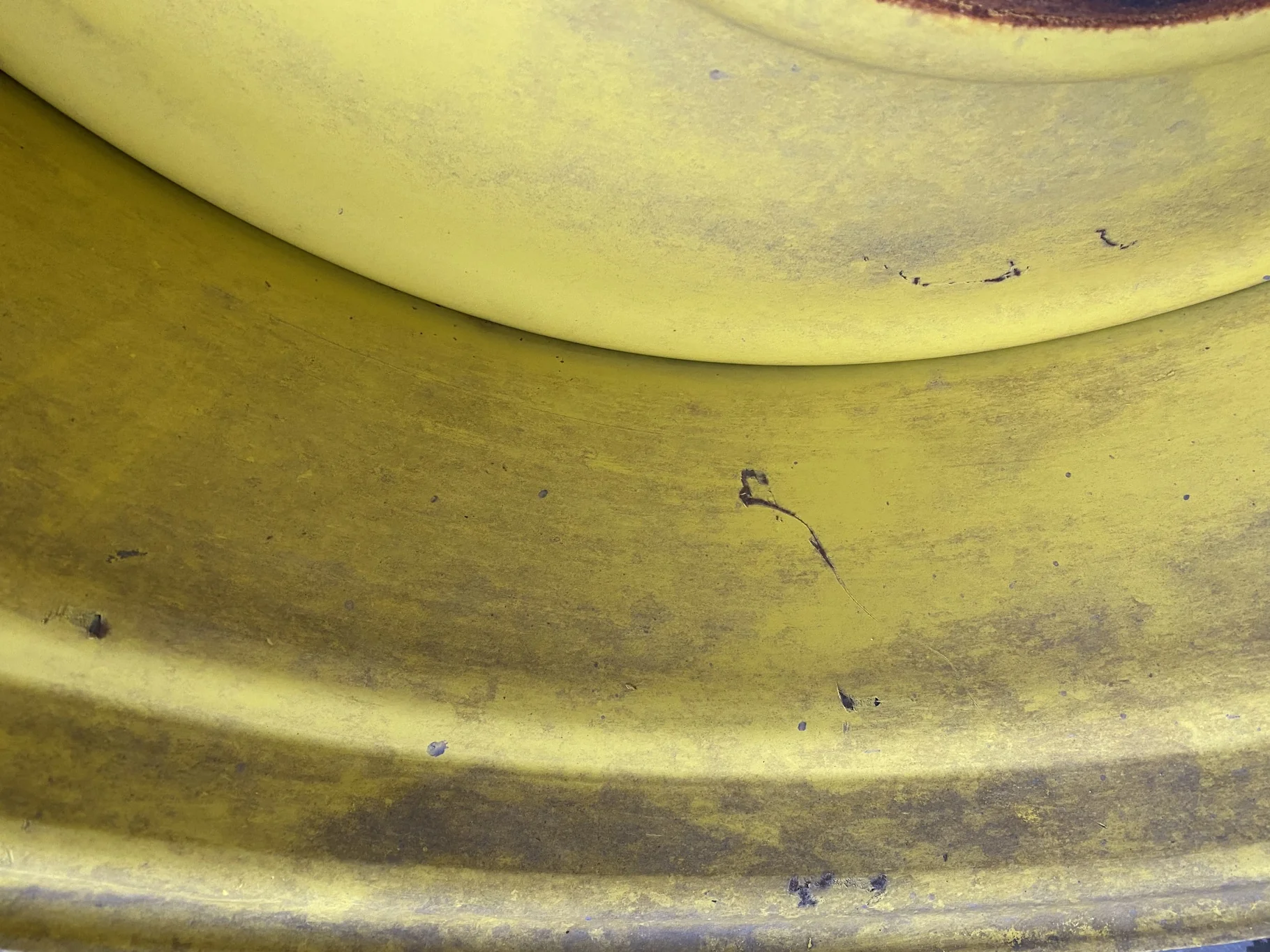 Used 18 X 38 John Deere Yellow 12 Bolt (.905) Sprayer Wheel (12-13.976-11.857) 3.17" OUT Faded Paint image 3