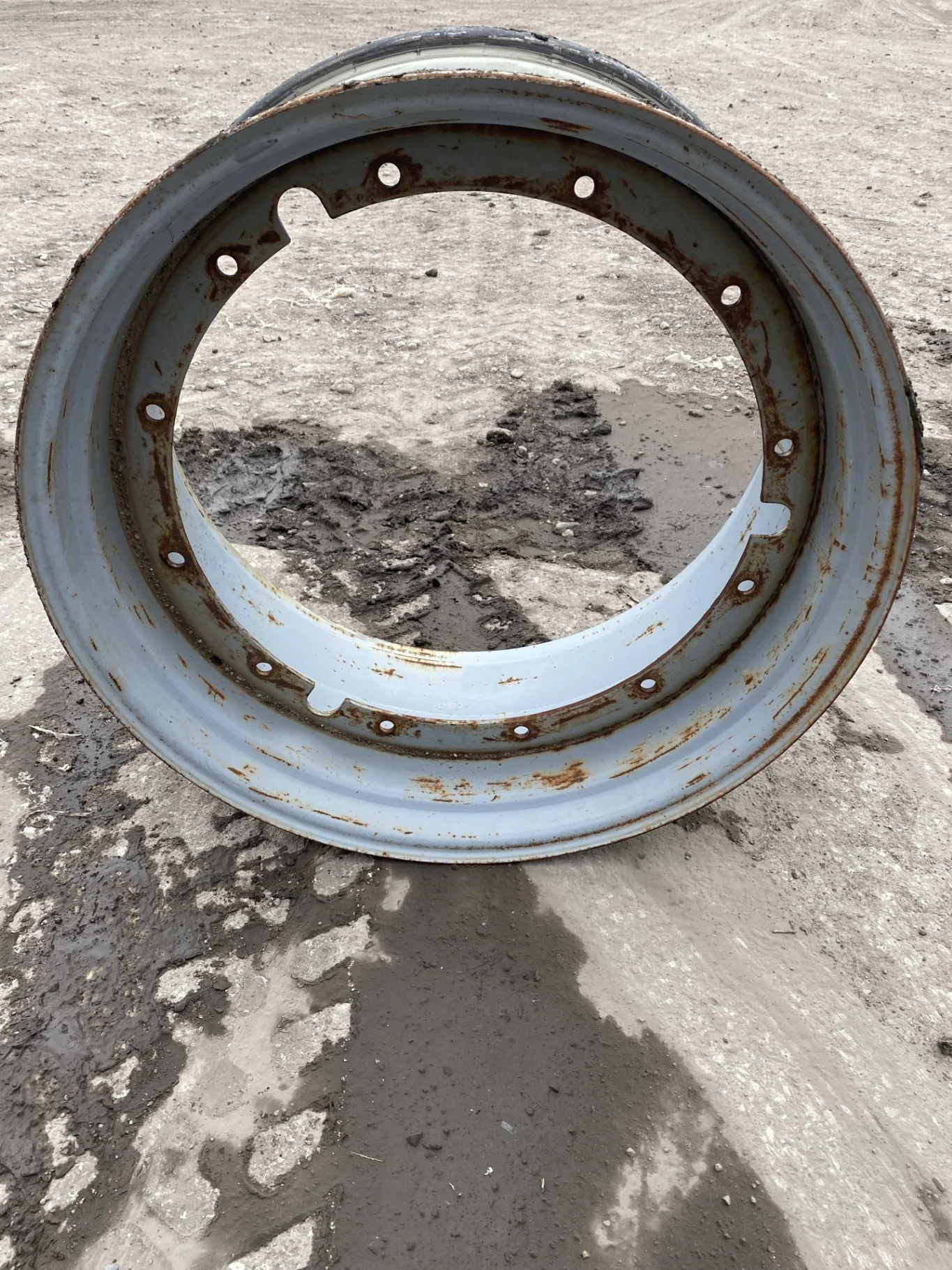 Used 18 X 38 Agco Gray Stub Disc Sprayer Rims (Rusted Valve Stems; Major Rust Spots)