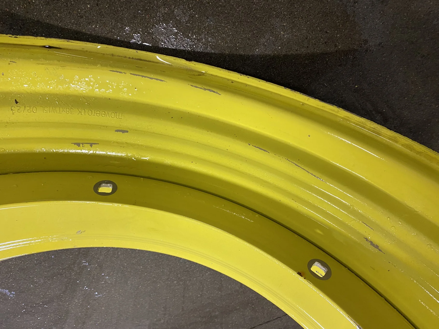 Used 15 X 38 John Deere Yellow Stub Disc 8 Bolt Wheel With A 31" Bolt Circle, Europeon Style Cast (8 image 6