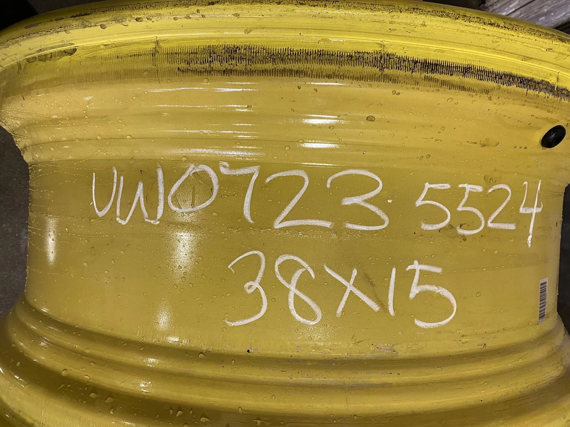 Used 15 X 38 John Deere Yellow Stub Disc 8 Bolt Wheel With A 31" Bolt Circle, Europeon Style Cast (8 image 7