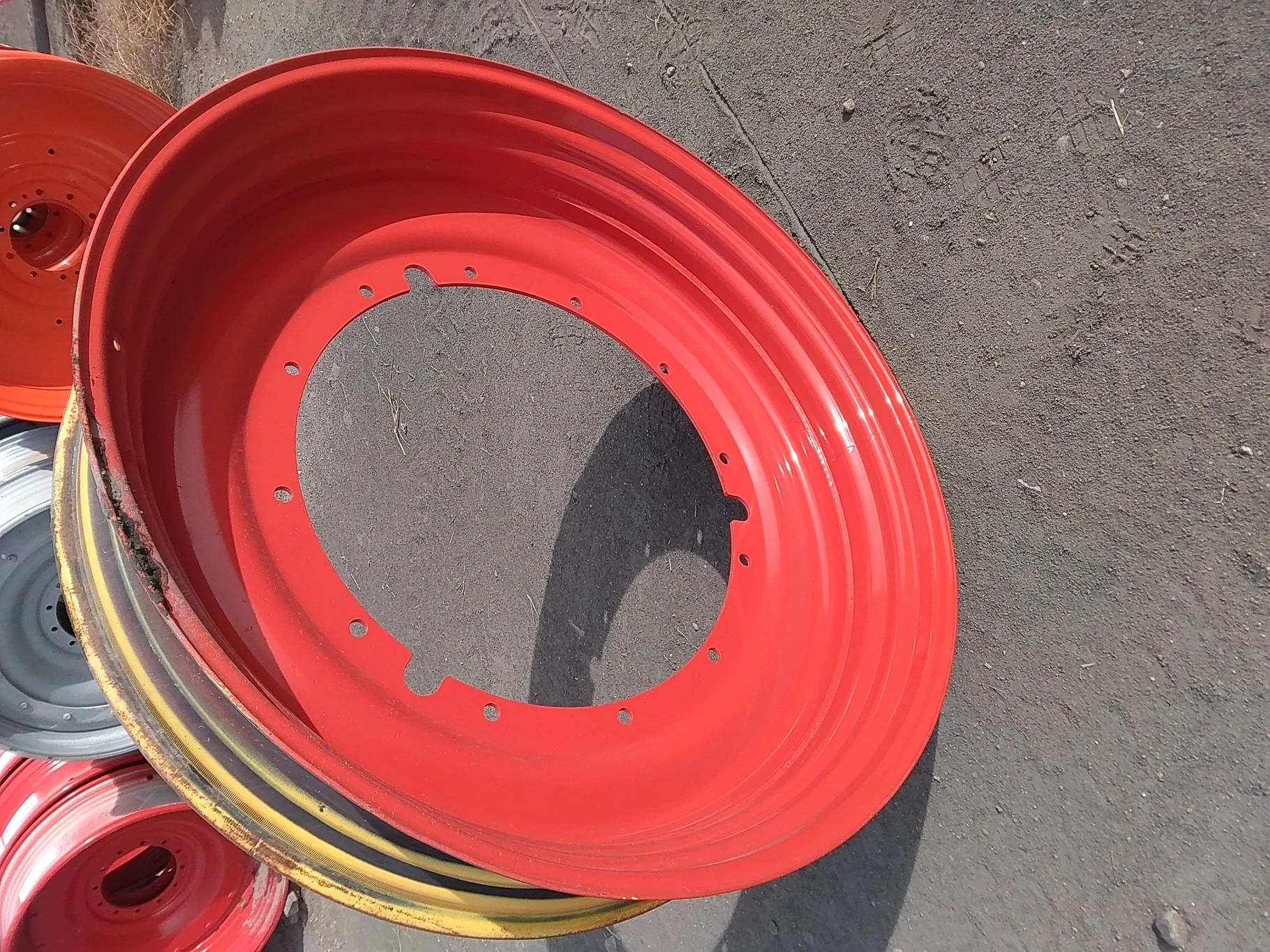 Used 12 X 50 Fendt Red Stub Disc New Paint image 3