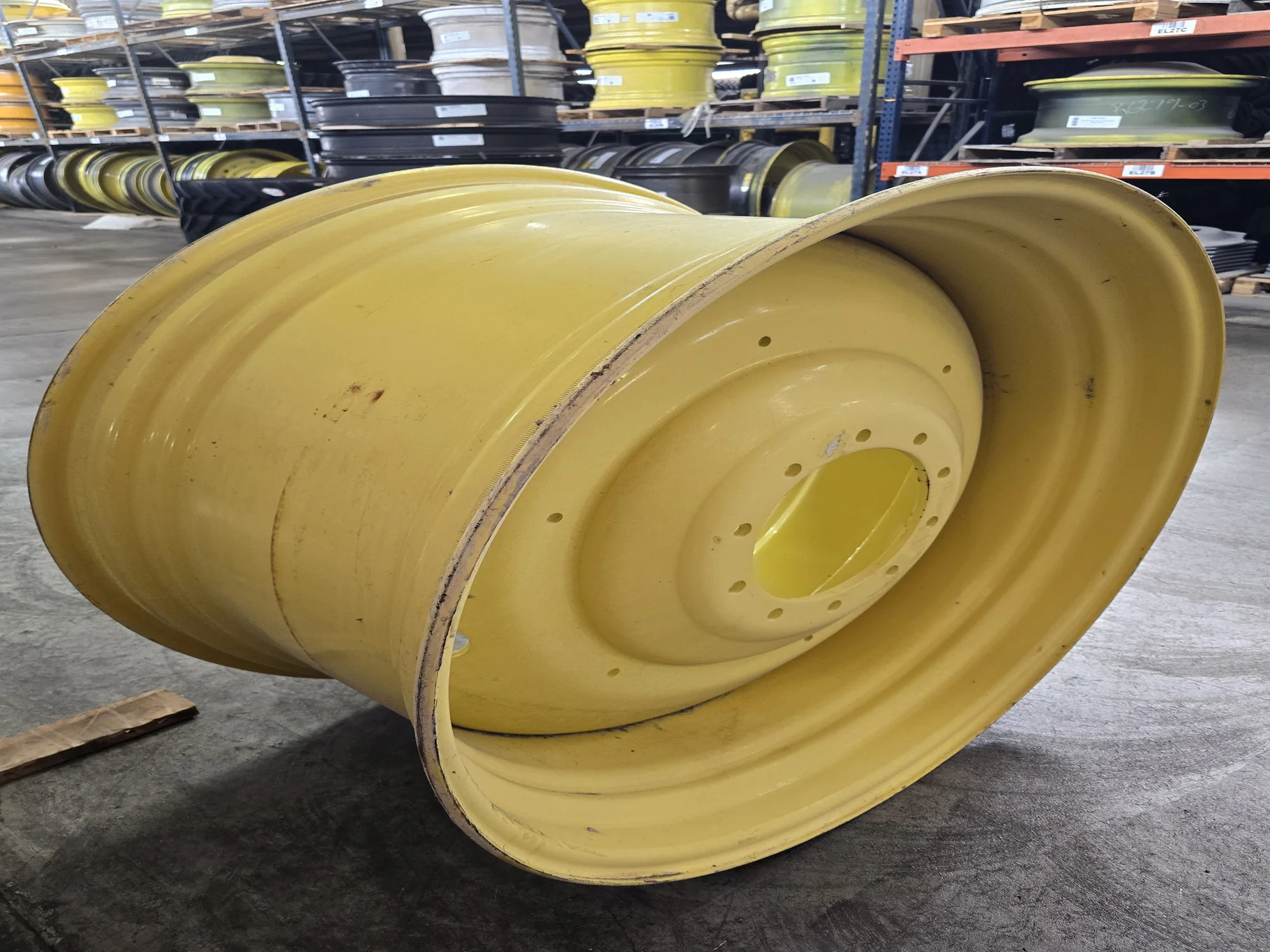 USED 23 X 42 John Deere Yellow 10 Bolt Dual Wheel (10-13-11) image 2
