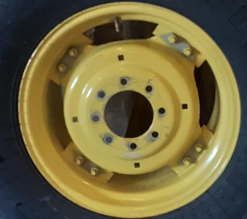 Used 15 X 24 John Deere Yellow 8 Bolt Wheel (8-8-6) - Good Condition image 2