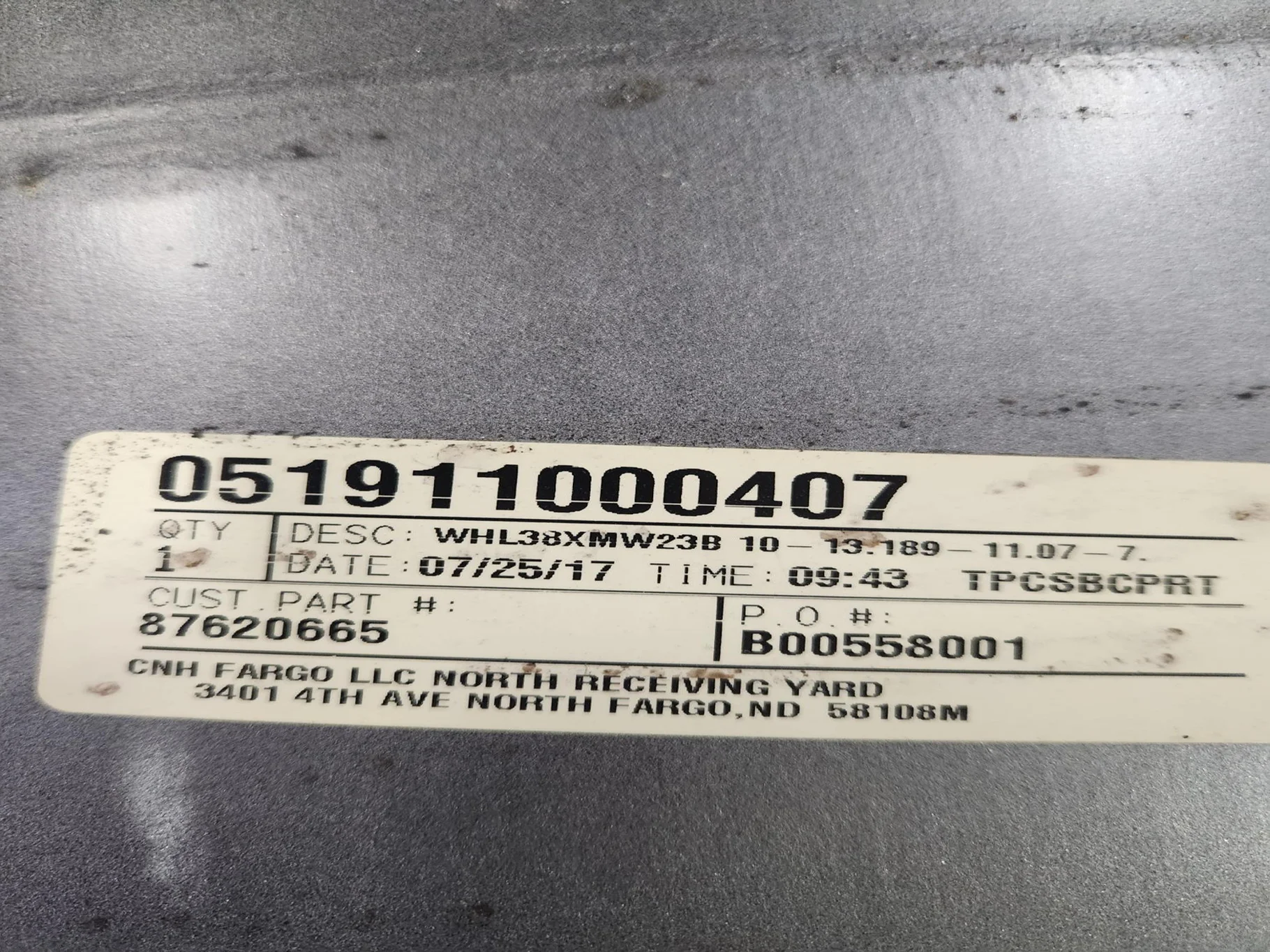 Used 23 x 38 10-13.18-11.09 Dual Wheel Case Silver