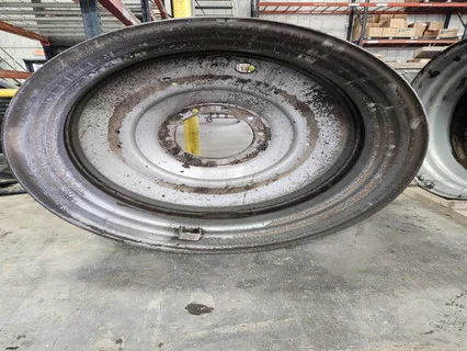 Used 23 x 38 10-13-11 Case Silver Wheel image 6