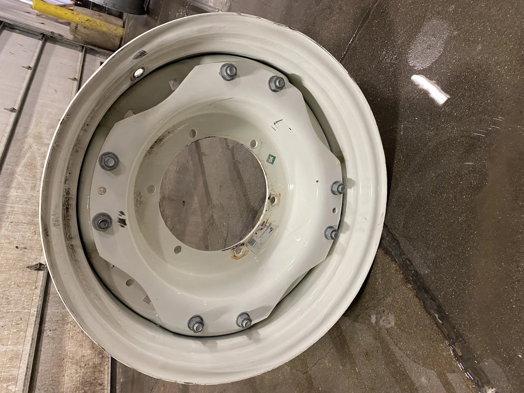 Used 10 X 24 NH White Waffle Wheel (2Bolt) - Good Condition _x000D_
(Scratches, Rust, Bent Flange)