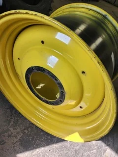 Used 15 x 34 10 Bolt Disc Yellow Wheel image 2