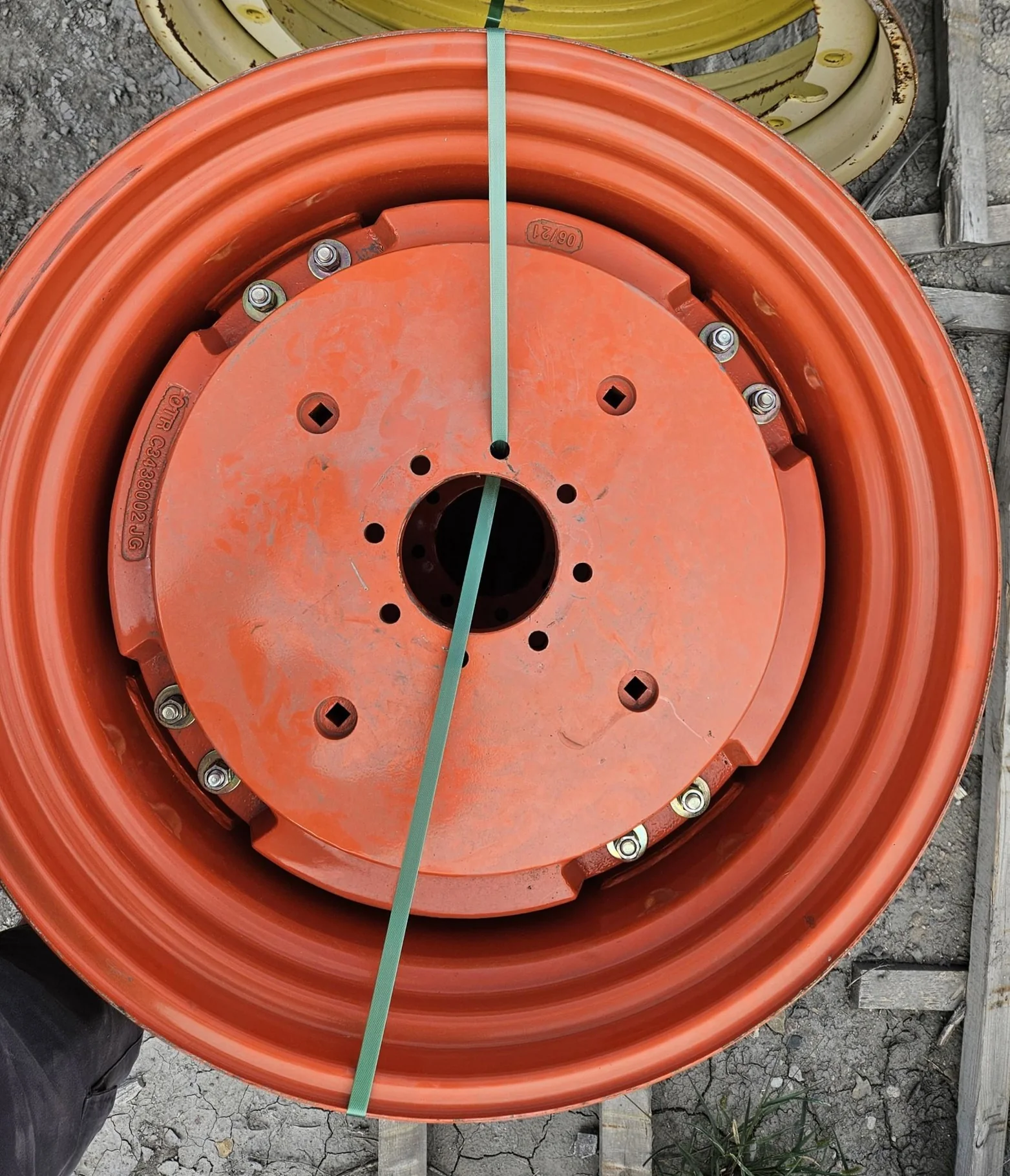 Take-Off 15 X 34 (8-8-6) 4/2 Clamp Kubota Orange Wheel w/ Cast Weight Centers