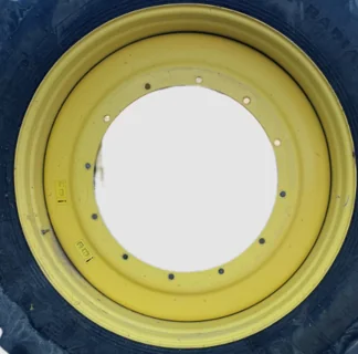 Used 15 X 50 John Deere Yellow 12 Bolt (.984) Sprayer Stub Disc Wheel (12-32.047-30.17) 2.81" In image 3