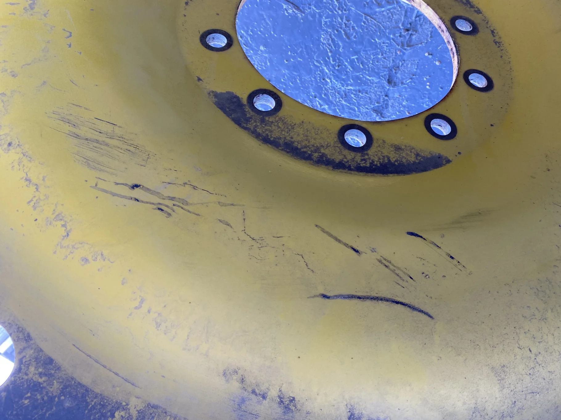Used 12 X 46 John Deere Yellow 10 Bolt Sprayer Wheel (10-13.189-11.09)  _x000D_
(Faded Paint, Rust S image 8