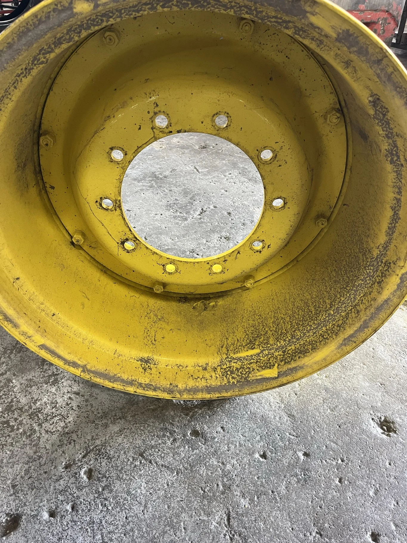 Take-Off 18 X 28 10 Bolt Moveero Waffle Wheel JD Ag Yellow image 2