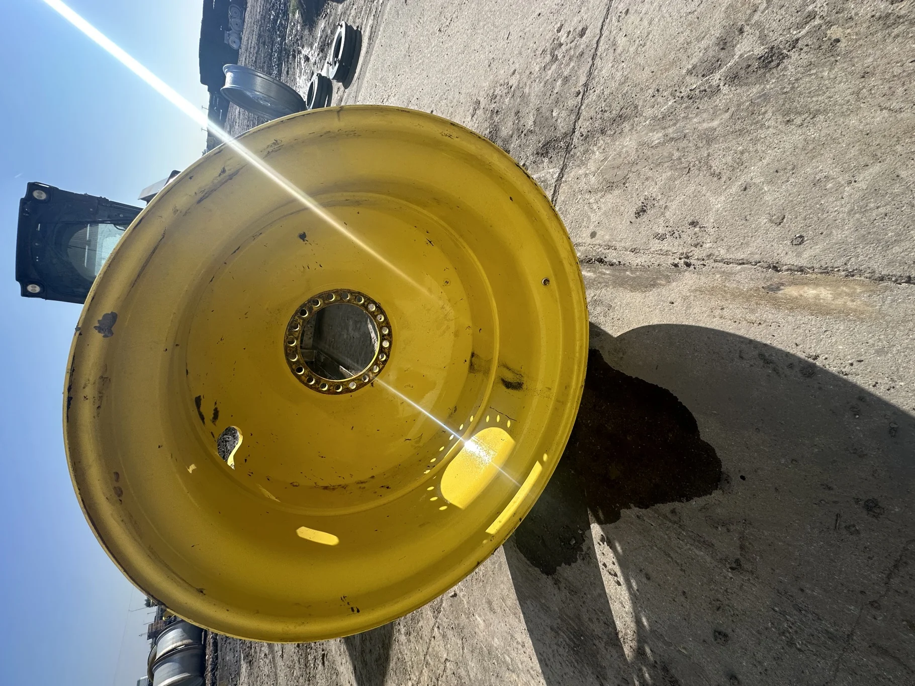 USED 18 x 42 20-13.187-11.07 (INSIDE) DOLLY DUAL YELLOW WHEEL