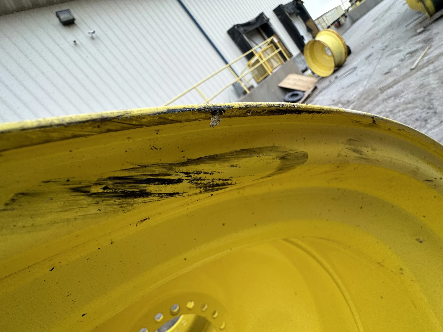 USED 18 x 42 20-13.187-11.07 (INSIDE) DOLLY DUAL YELLOW WHEEL image 4