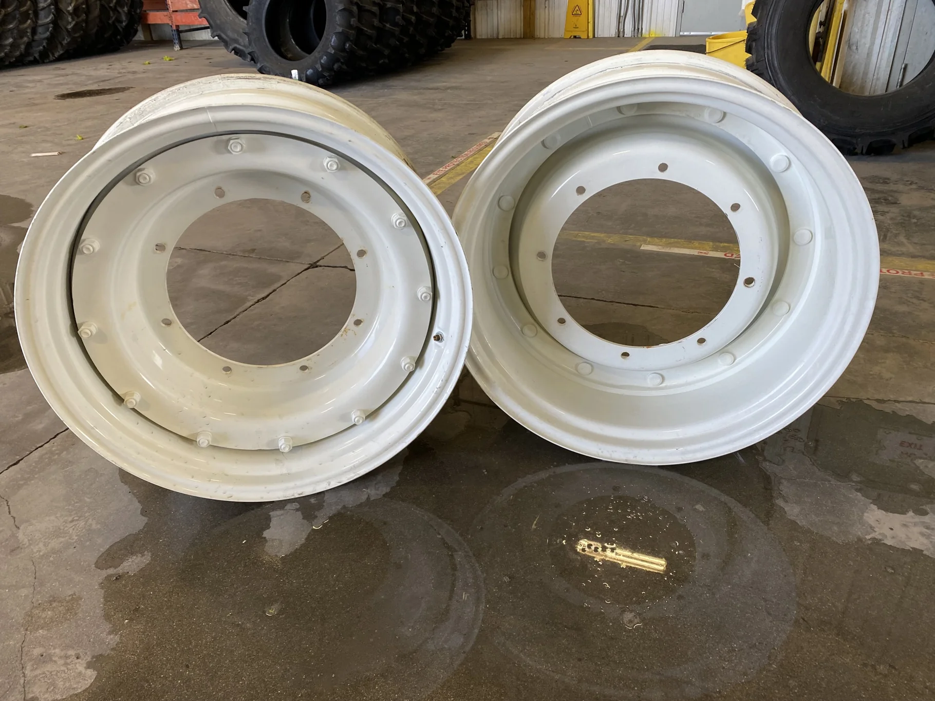 Used 12 X 28 New Holland White 8 Bolt (.708) GKN Style Stub Disc (8-16-14) with Center - Good Condit image 4