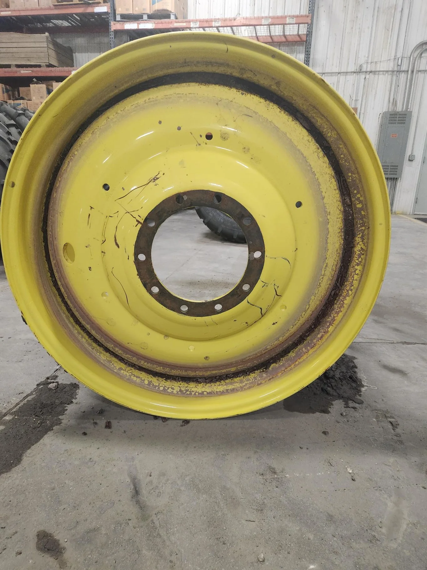 Used 23 x 42 (10-13.189-11.07) 13.63" Outset Dual Wheel Yellow image 2