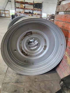 Take-Off 15 x 50 10-13.189-11.070-9.13 Titan Dual Wheel Case Silver