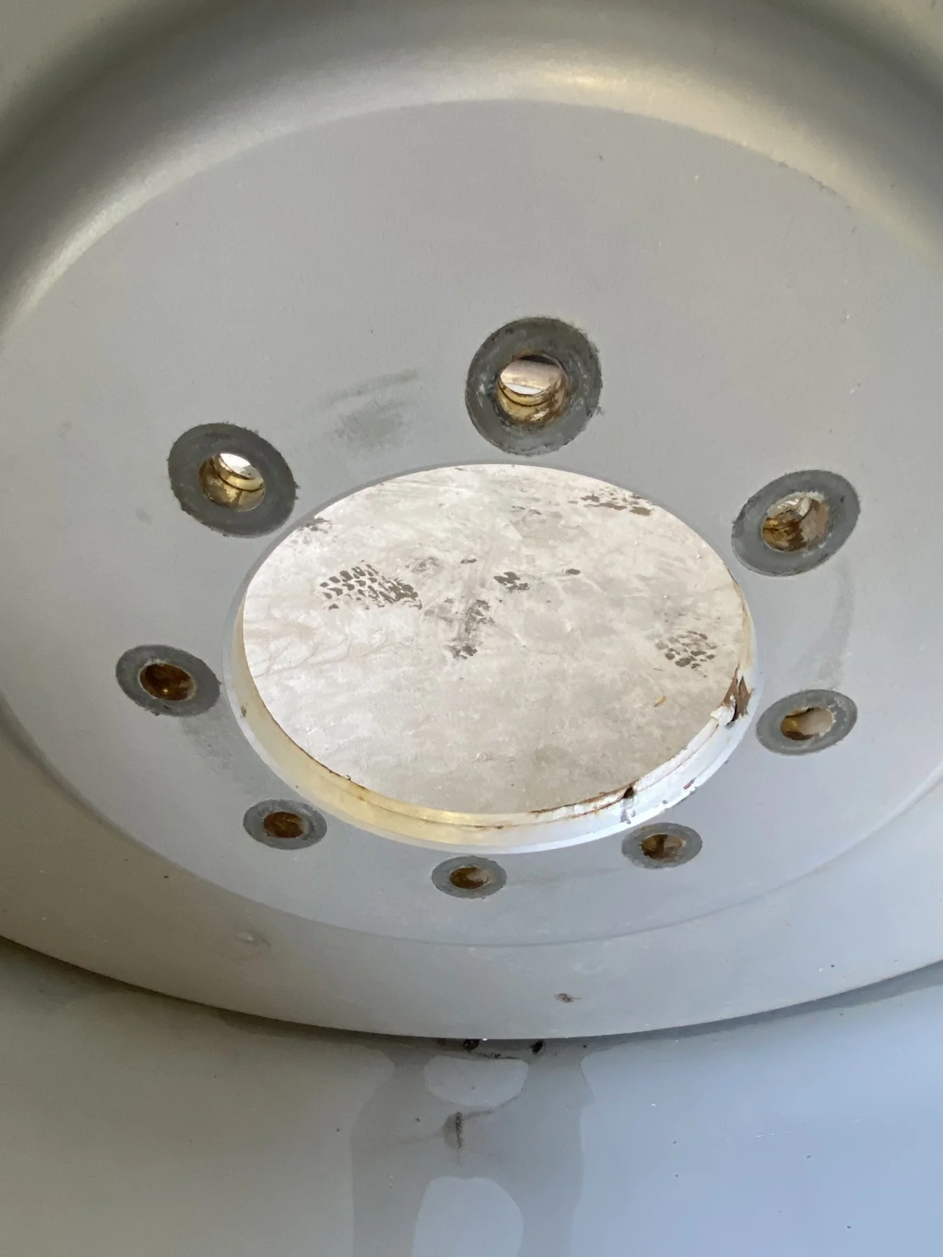 Used 18 X 38 Miller Silver 8 Bolt (.844) Sprayer Wheel (8-10.625-8.625) 1.5 Offset - Good Condition image 4