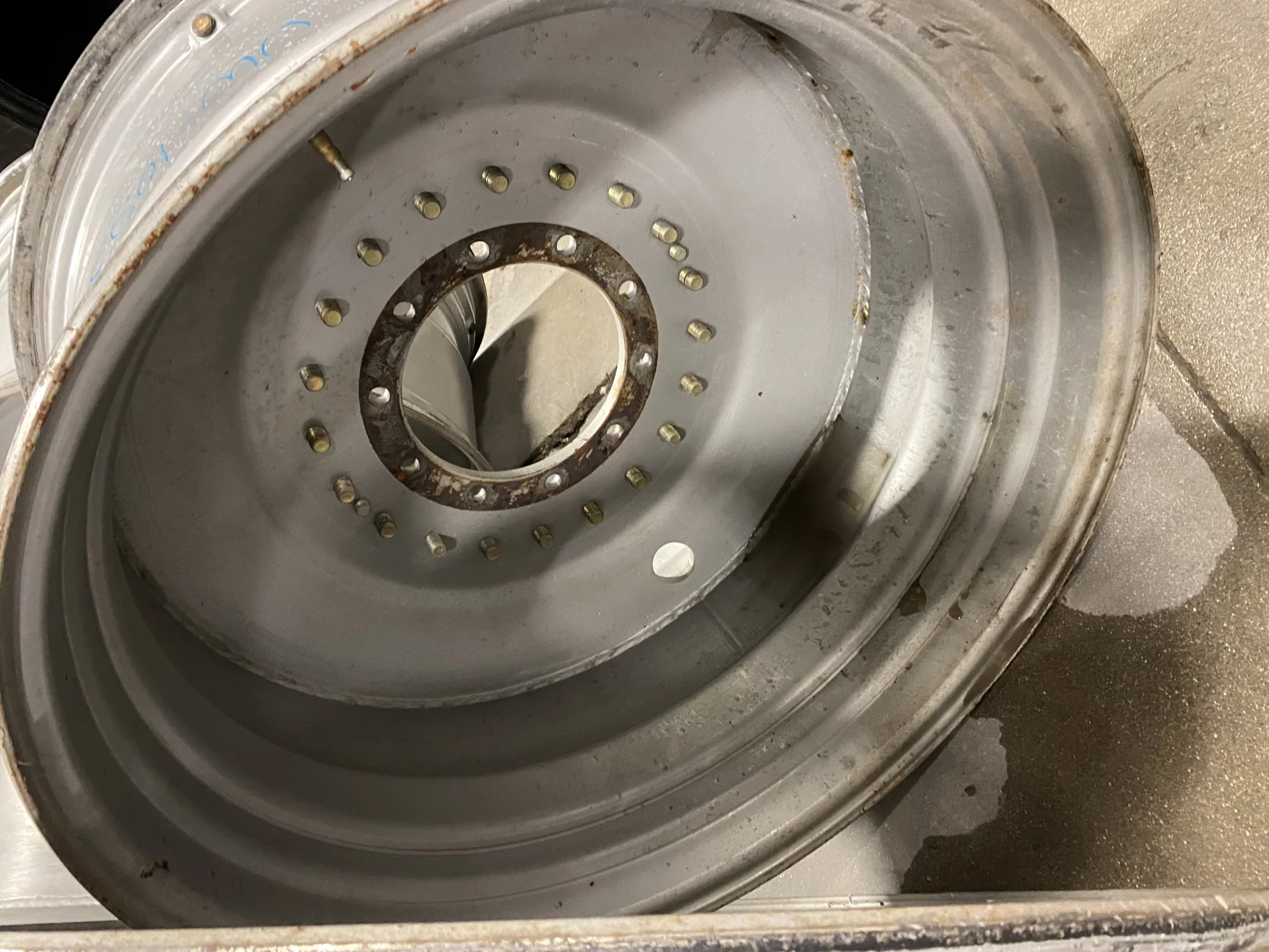 Used 20 X 38 CIH Straddle Dual Wheel (20-13.189-11.071) 15" - (faded paint, scratches, rust spots)