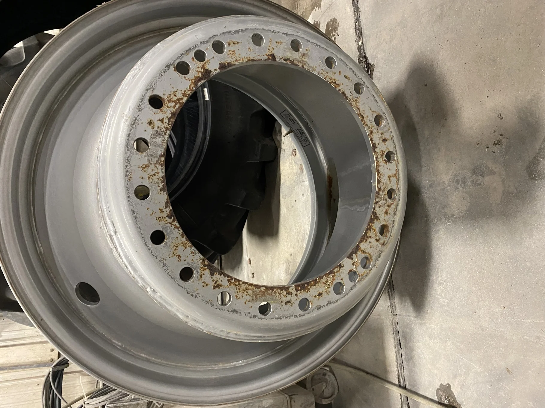 Used 20 X 38 CIH Straddle Dual Wheel (20-13.189-11.071) 15" - (faded paint, scratches, rust spots) image 8