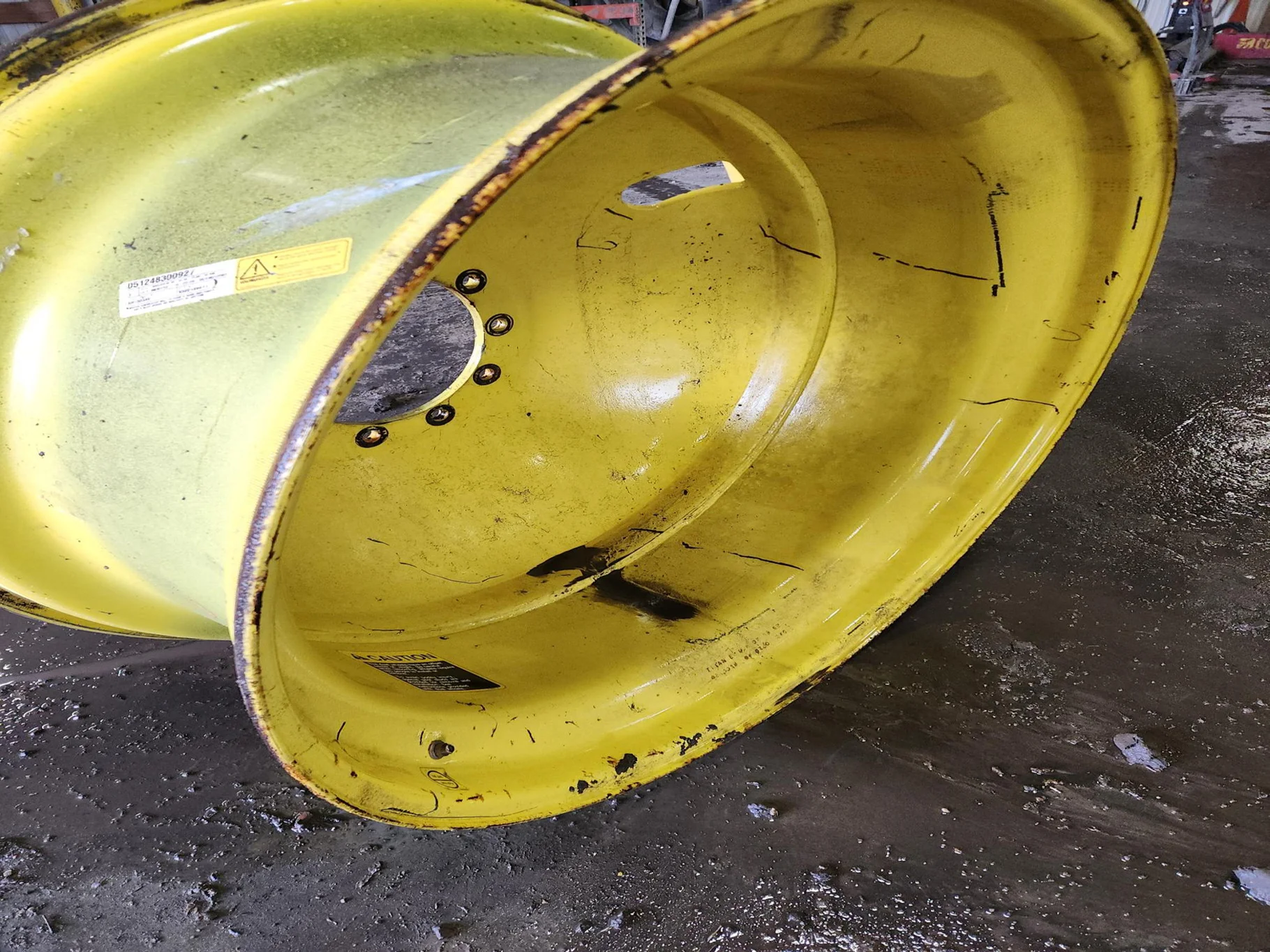 Used 18 X 46 10-13.18-11.09 YELLOW INSIDE DOLLY DUAL WHEEL image 3