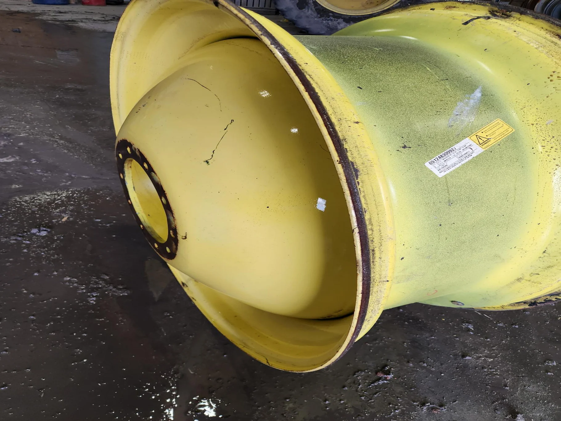 Used 18 X 46 10-13.18-11.09 YELLOW INSIDE DOLLY DUAL WHEEL image 4