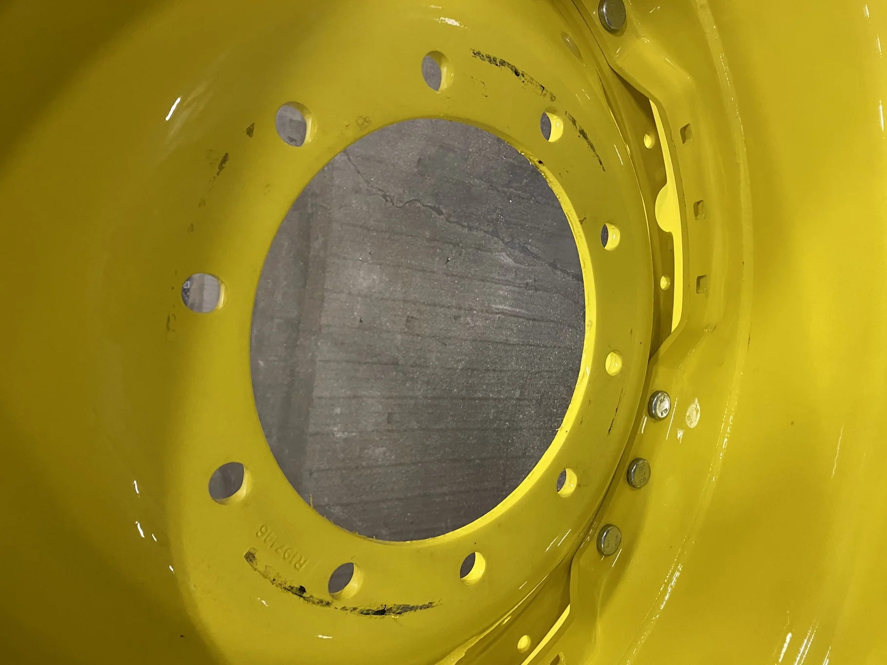 Used 15 X 34 JD Yellow Waffle Wheel3 Bolt 24-29.25 9.375" BS with 34" DISC (10-13.189-11.09) 4" Draw image 5