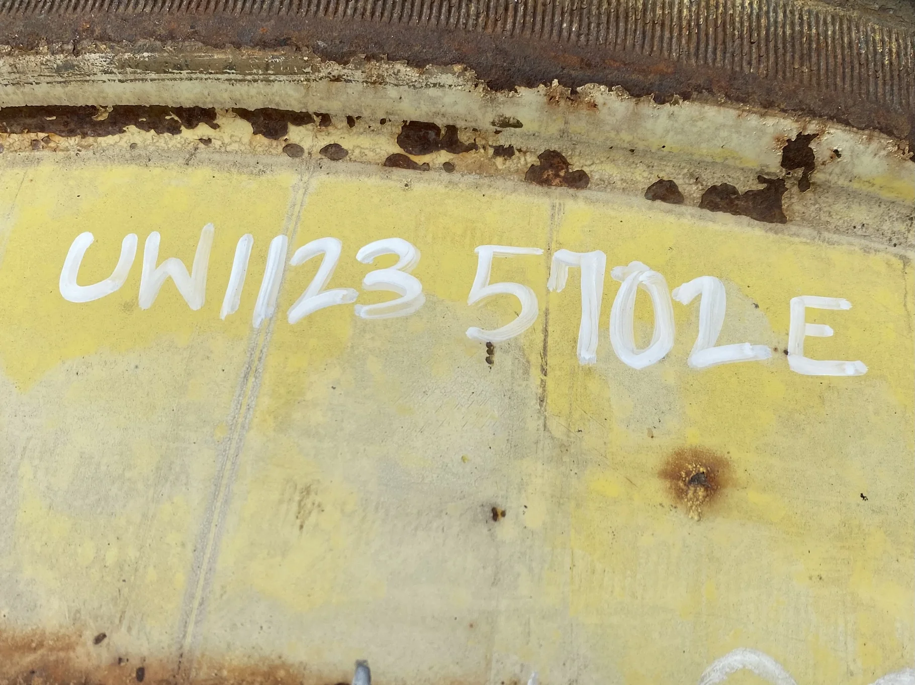 Used 16 X 42 John Deere Yellow 10 Bolt Dual Wheel (10-13.189-11.09) 6.38 IN - Fair Condition (Faded image 6