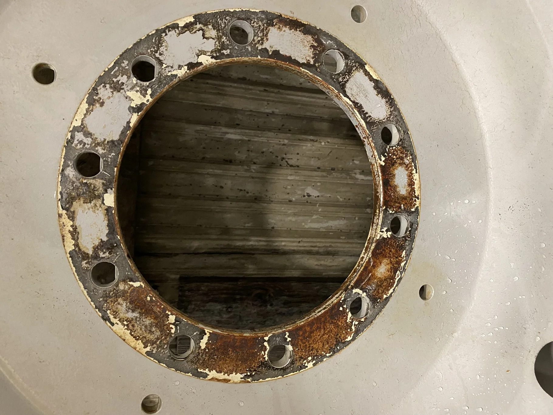 Used 23 X 42 Agco 10 Bolt (.925) Dual Wheel (10-13-11) (Rust and Scratches) image 9