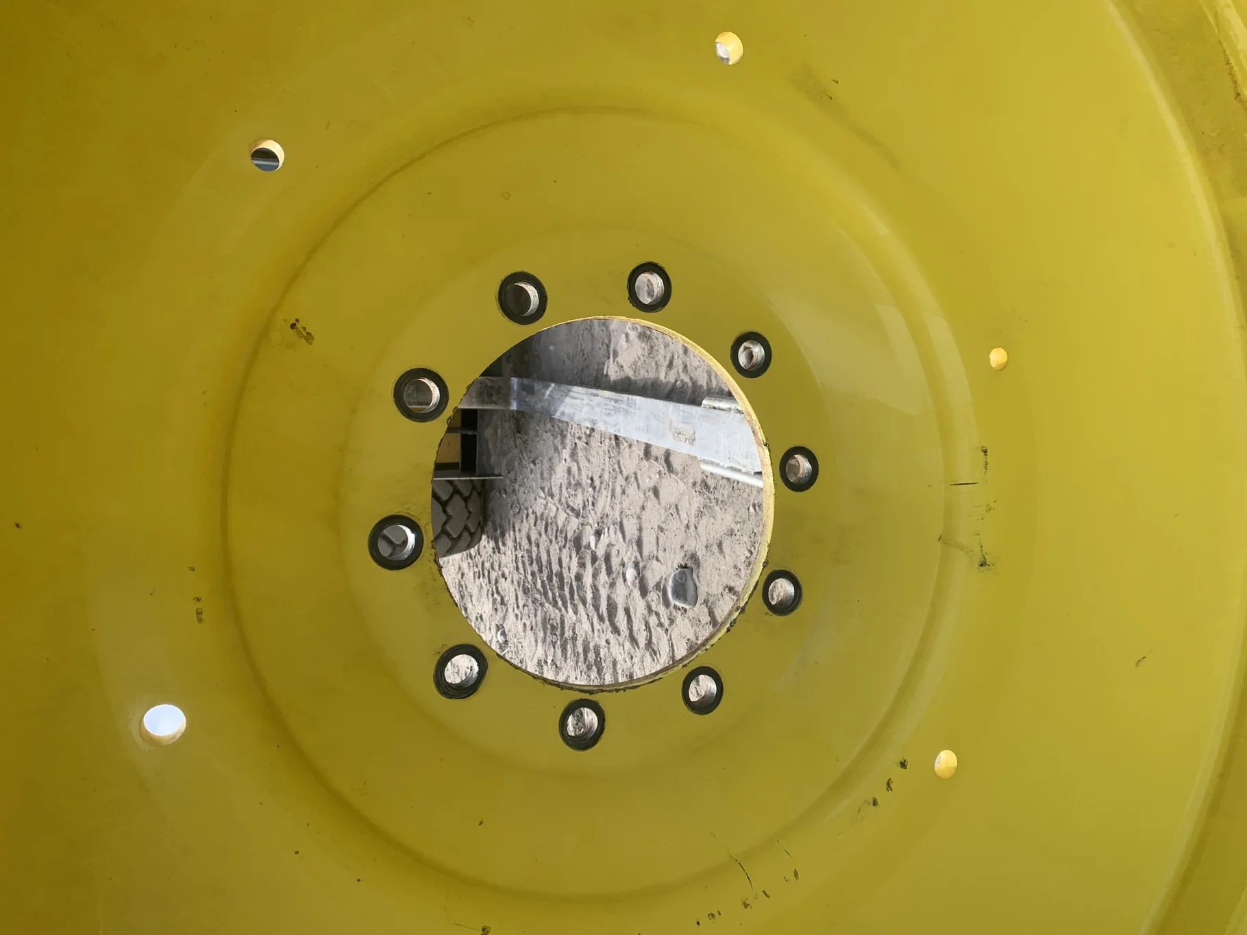 Used 20 X 46 John Deere Yellow 10 Bolt Dual Rim (10-13.187-11.080) Offset 9.125   
(Paint Scratches) image 2
