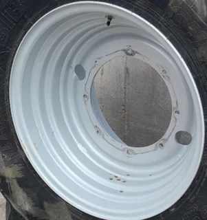 Used 20 X 28 Case IH Silver 8 Bolt (.669) Formed Plate Wheel (8-16-14) (Scratched Paint) image 3