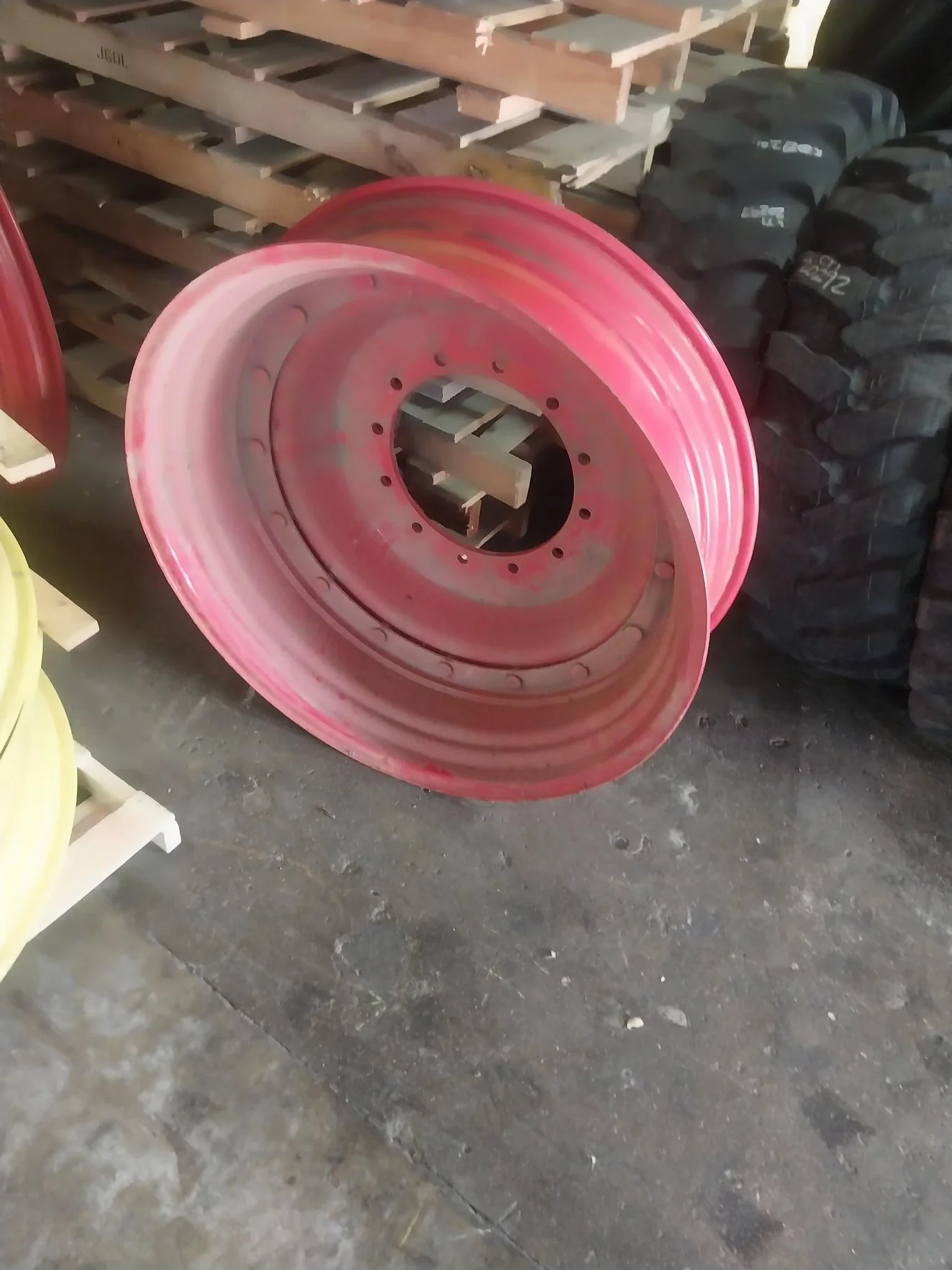 Used 11 x 38 12-16.732-14.62 Stub Disc w/ Disc Fendt Red Wheel image 3