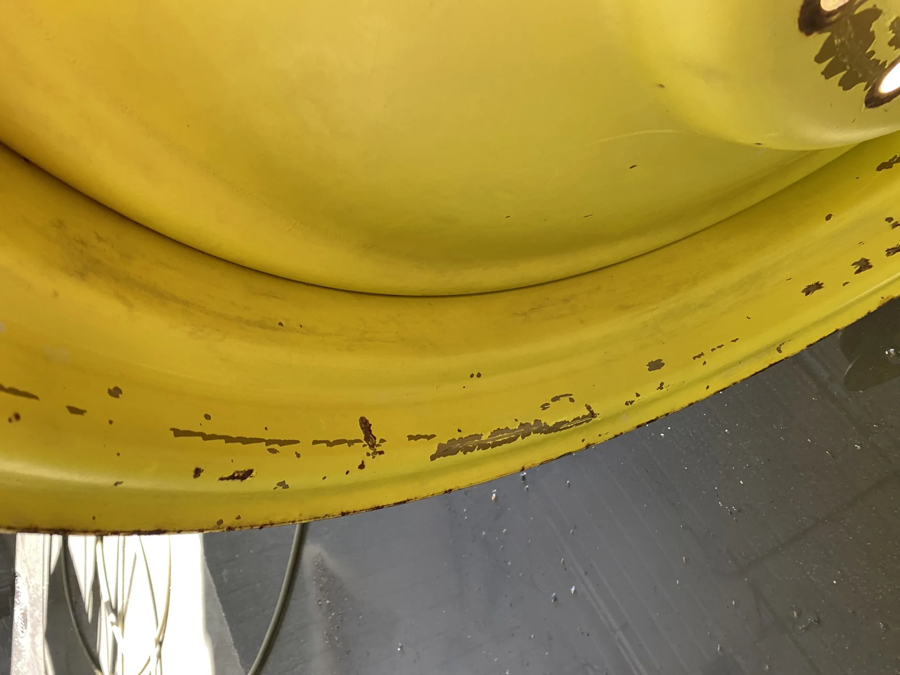 Used 18 X 38 John Deere Yellow 10 Bolt (.906) Dual (10-13.187-11.080) 24.5" FS Scratches image 6