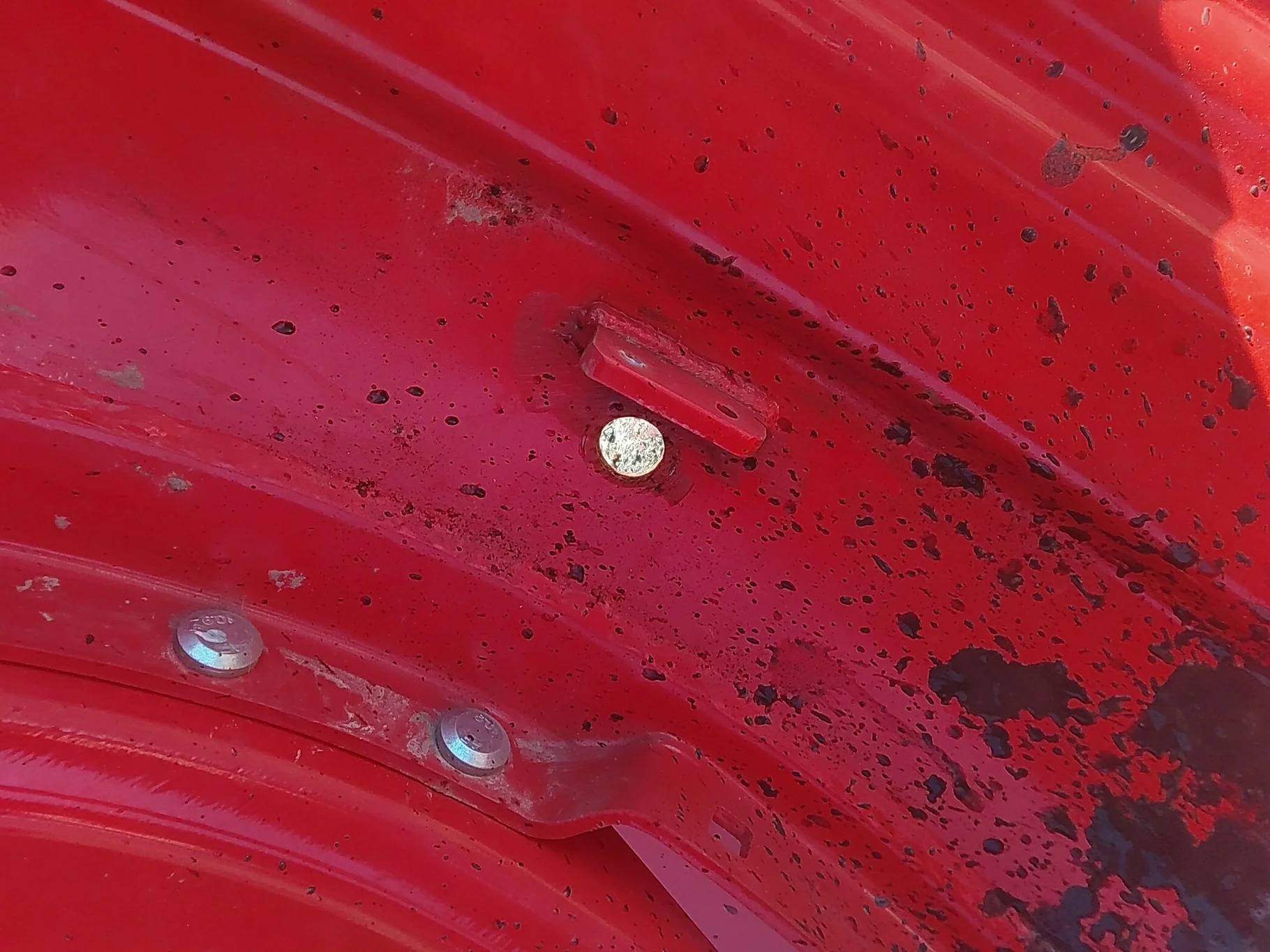 Used 23 X 38 Fendt Red 12-16.732-14.62 Waffle Wheel and Center image 6