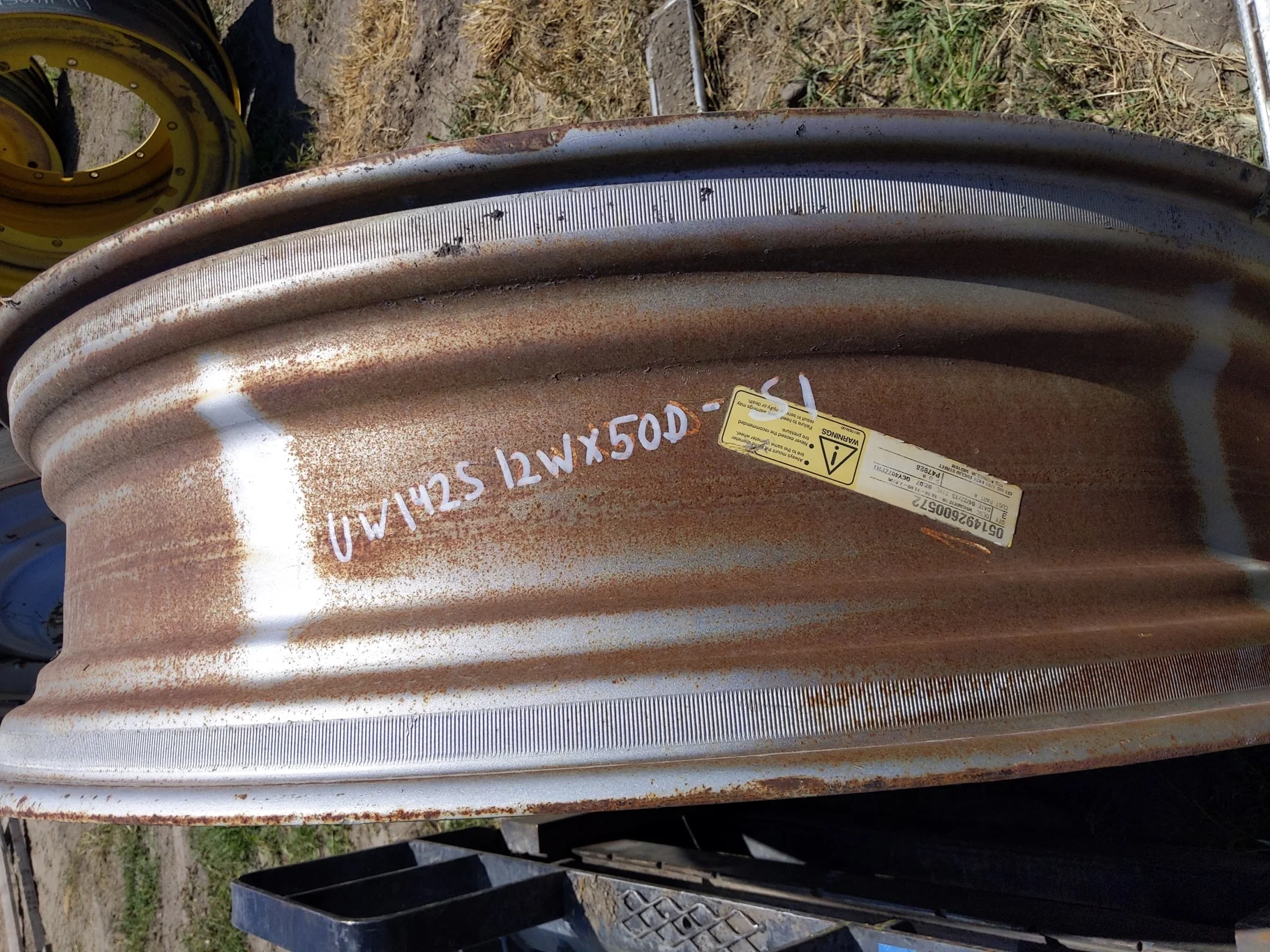 Used 12 X 50 CIH 10 Bolt Dual Wheel image 2