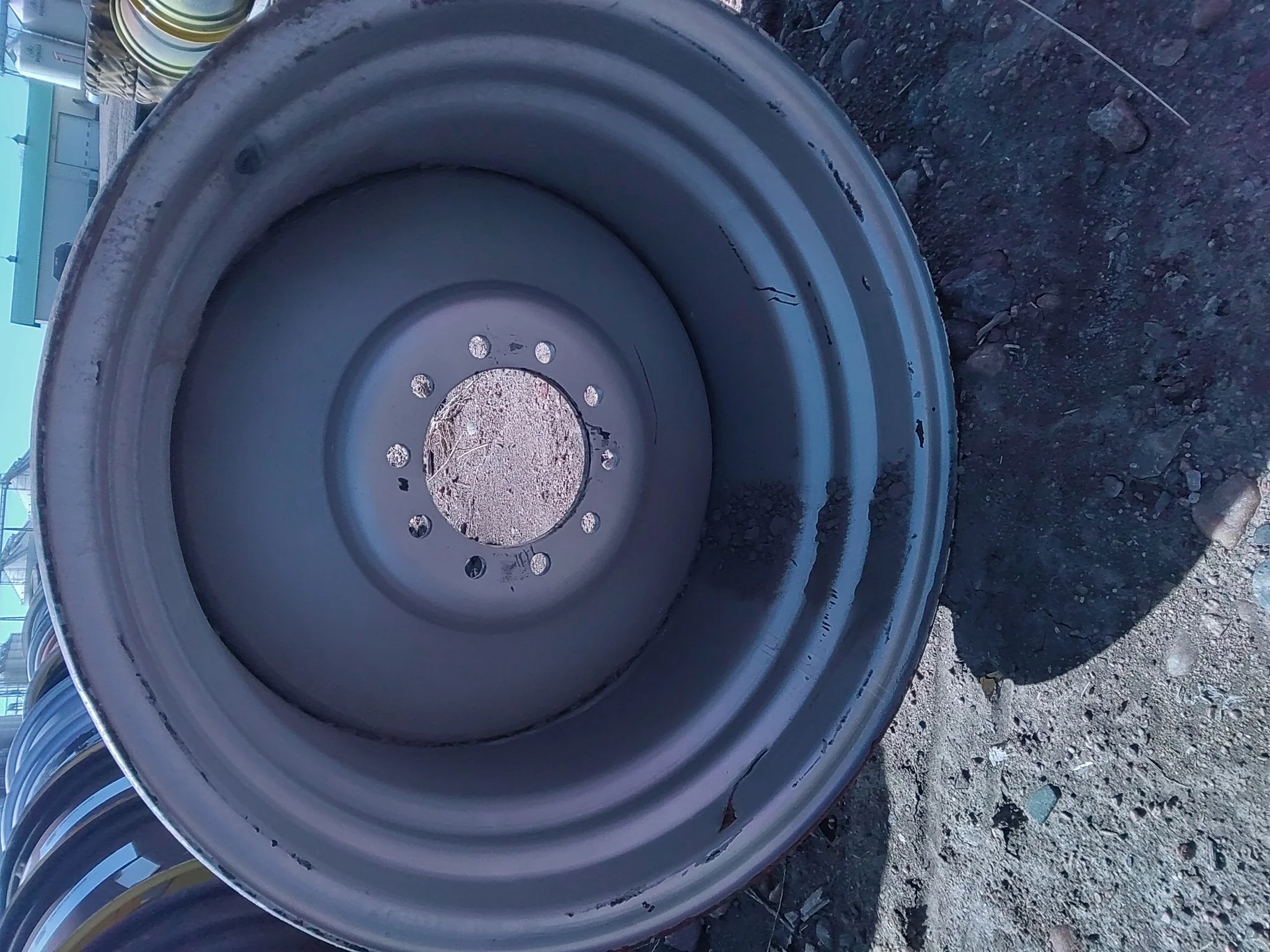 Used 21 X 28 CIH 10 Bolt Rear Combine Wheel 10-8.858-6.95 image 5