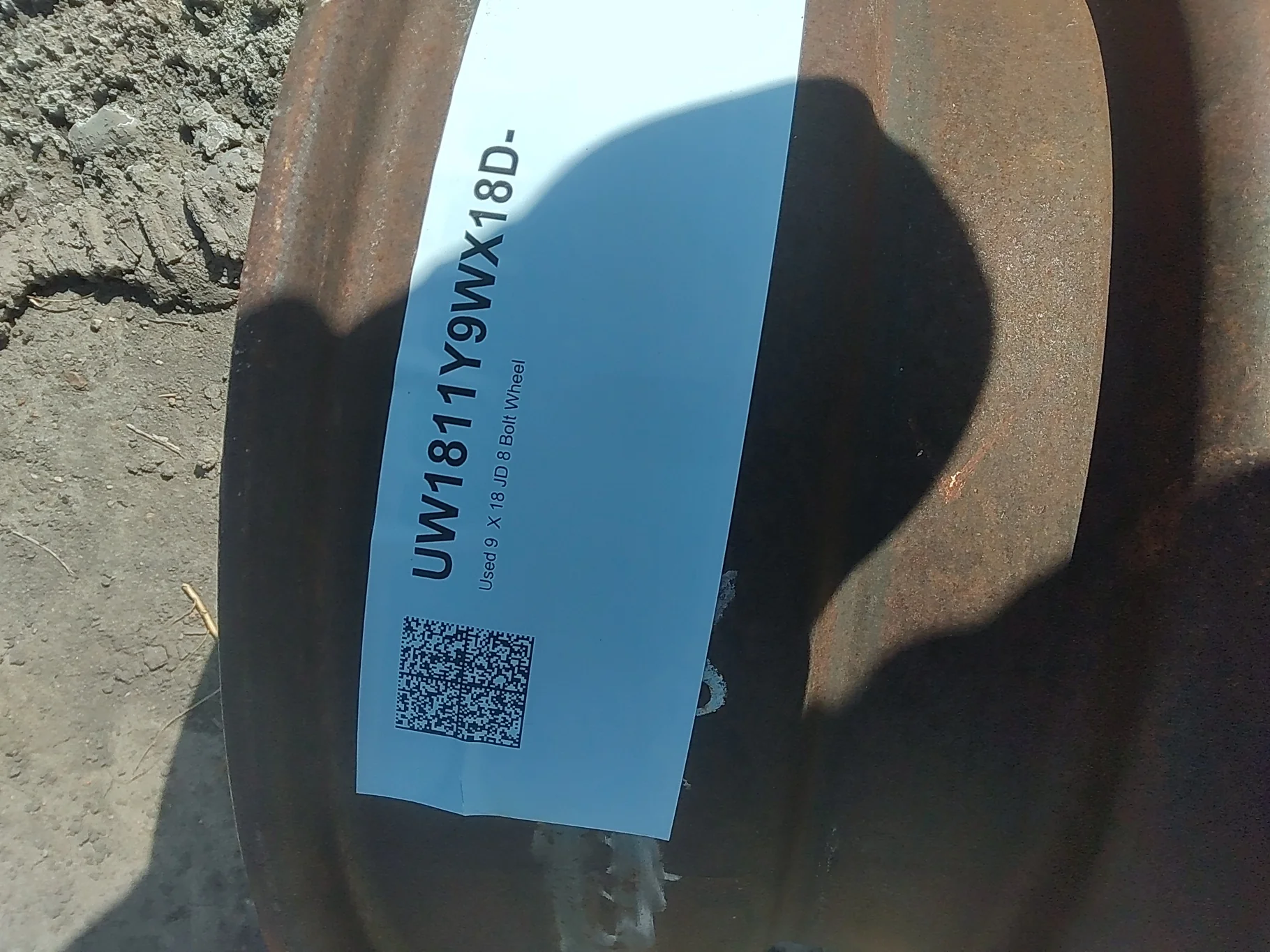 Used 9  X 18 JD 8 Bolt Wheel