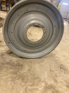 Used 15 X 50 Agco Gray 12 Bolt Stub Disc "55" Wheel (12-30.375-28.44 )