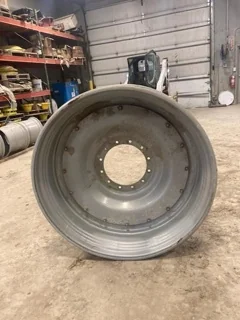 Used 15 X 50 Agco Gray 12 Bolt Stub Disc "55" Wheel (12-30.375-28.44 ) image 2