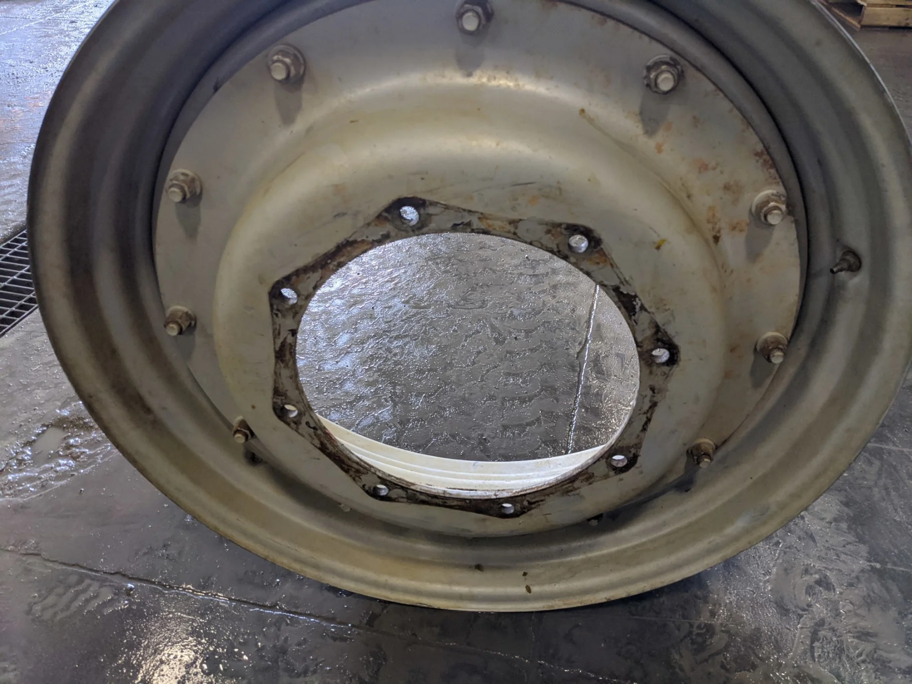 Used 10 X 34 CIH Stub Disc With 8 Bolt Center image 2