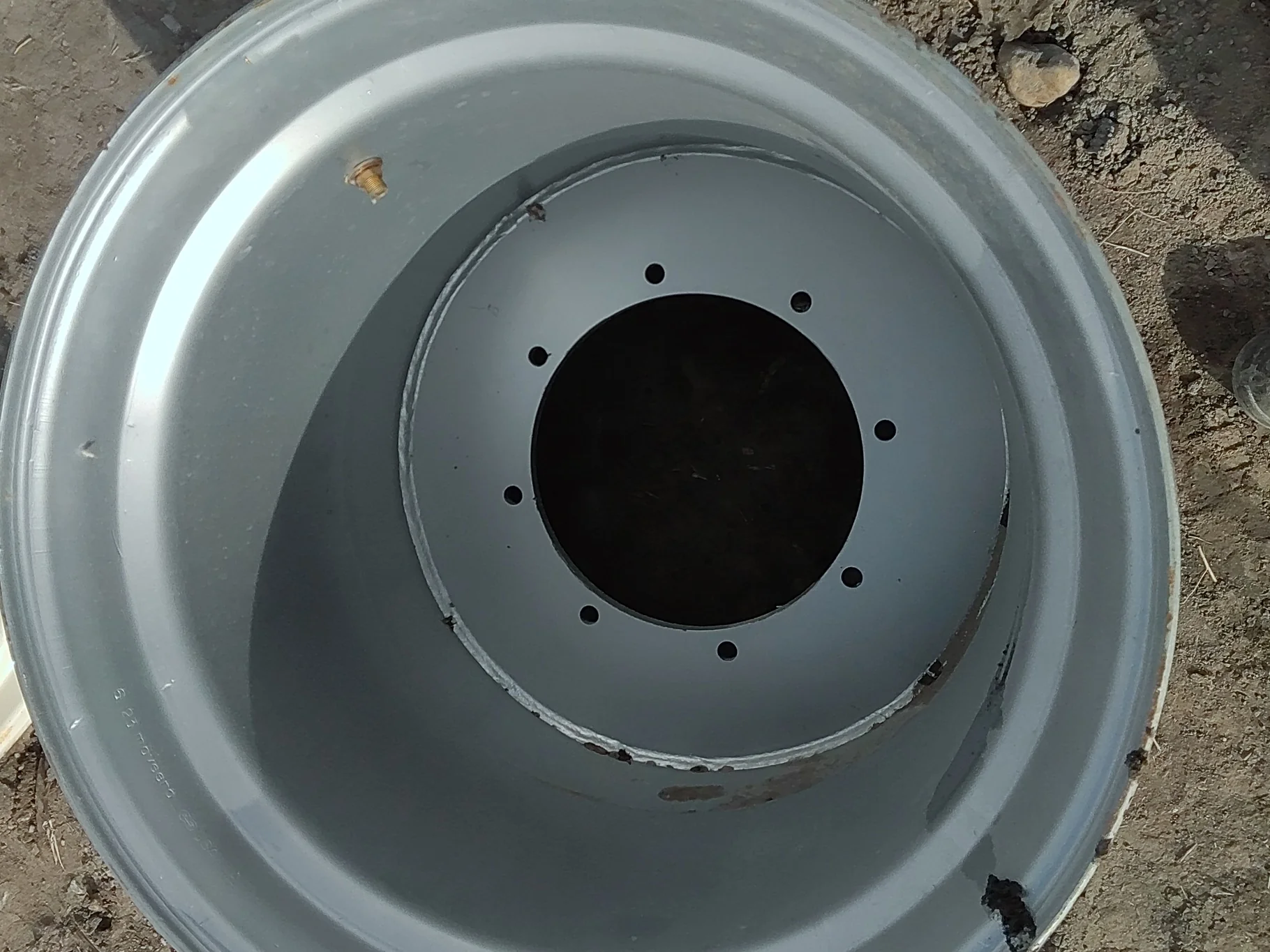 Used 24 X 22.5 Case IH Silver 8 Bolt (.687) 1/2" Straight Plate Wheel (8-13.00-11.44) 7" BS. Scratch image 4
