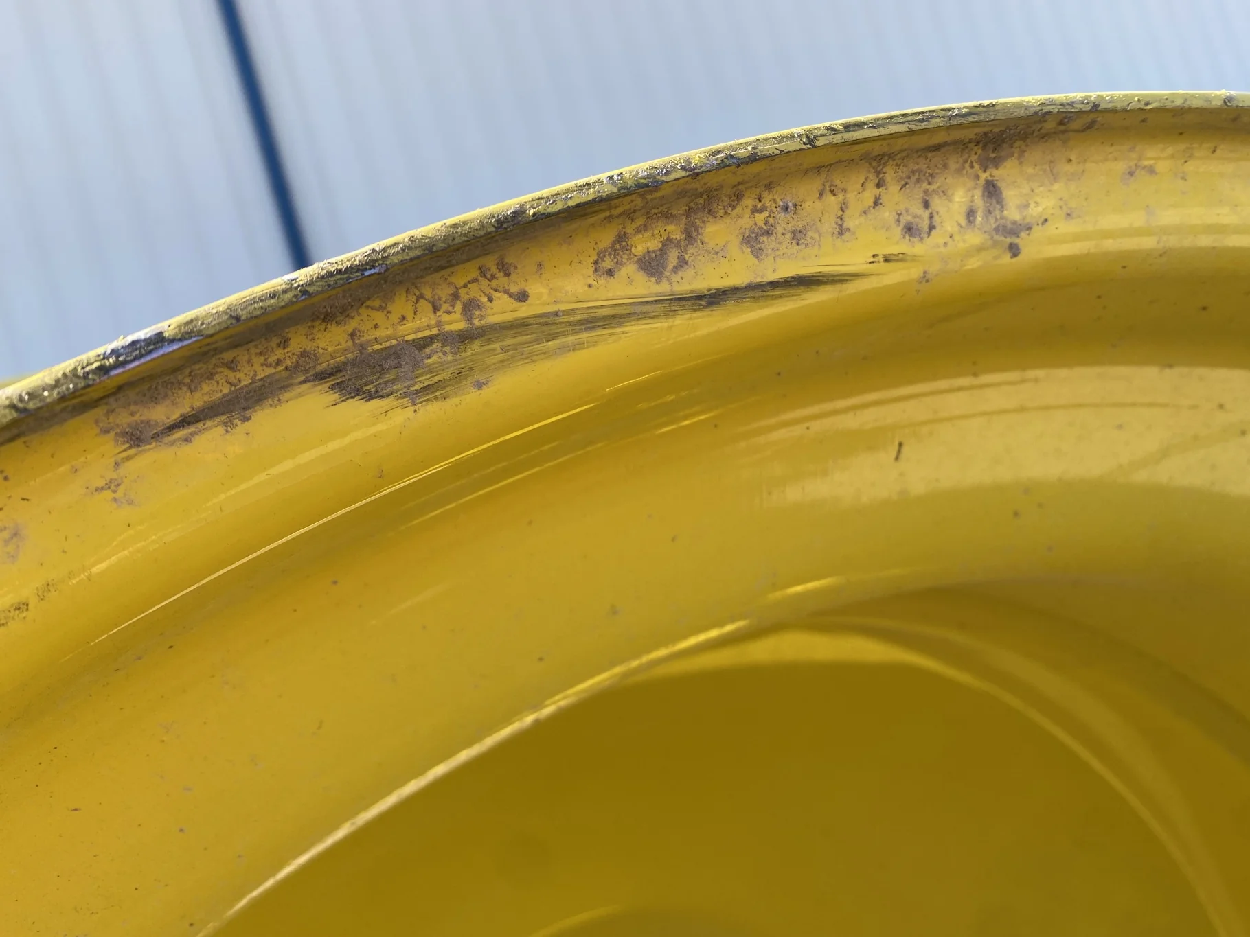 Used 18 X 42 John Deere Inside Dolly Dual  ( Gashes, Scuffs, Rust Spots) image 9