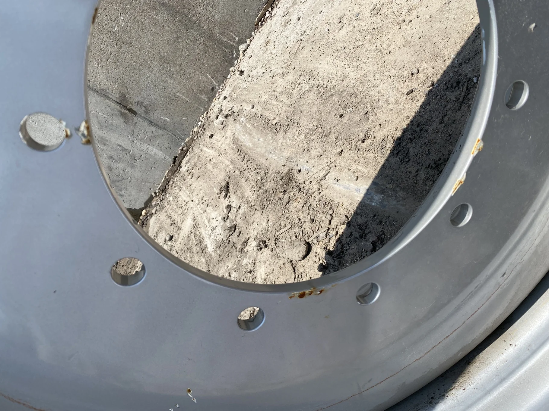 Used 18 X 38 Case Silver Sprayer Wheel 10 Bolt (.938) Sprayer Wheel (10-14.567-12.44) -4.88 offset ( image 3