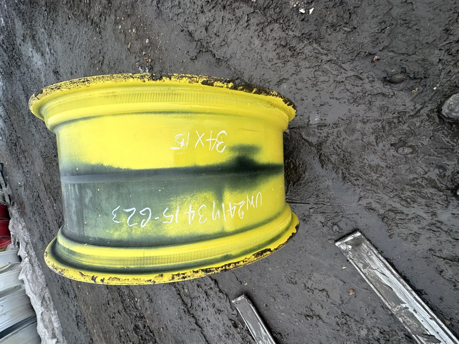 Used 15 X 34 John Derre 3 bolt waffle Wheel. (scratches, scuffs) image 3